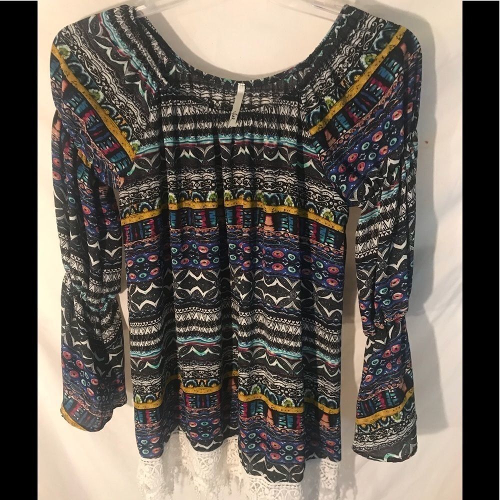 Vall Women's top in multi colors &crochete…
